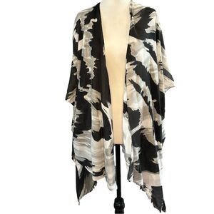 Black and White Kimono Style Shrug